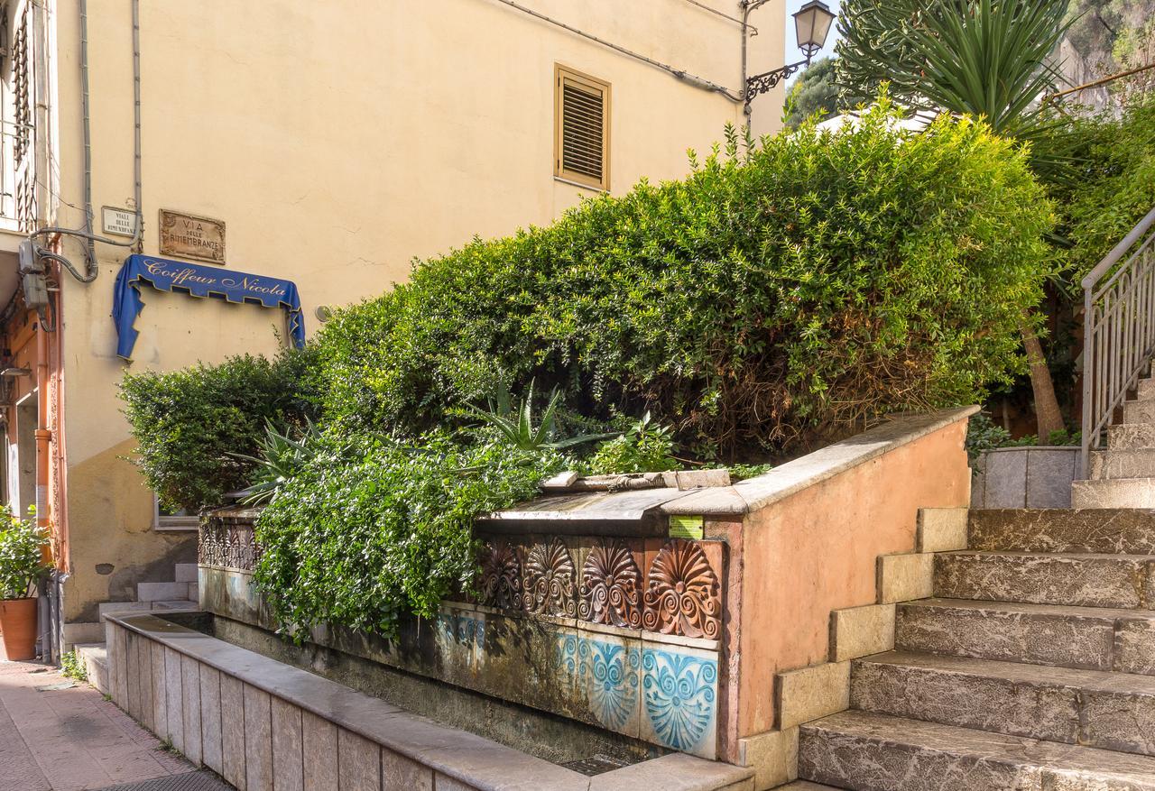 Casa Martina Διαμέρισμα Giardini Naxos Δωμάτιο φωτογραφία